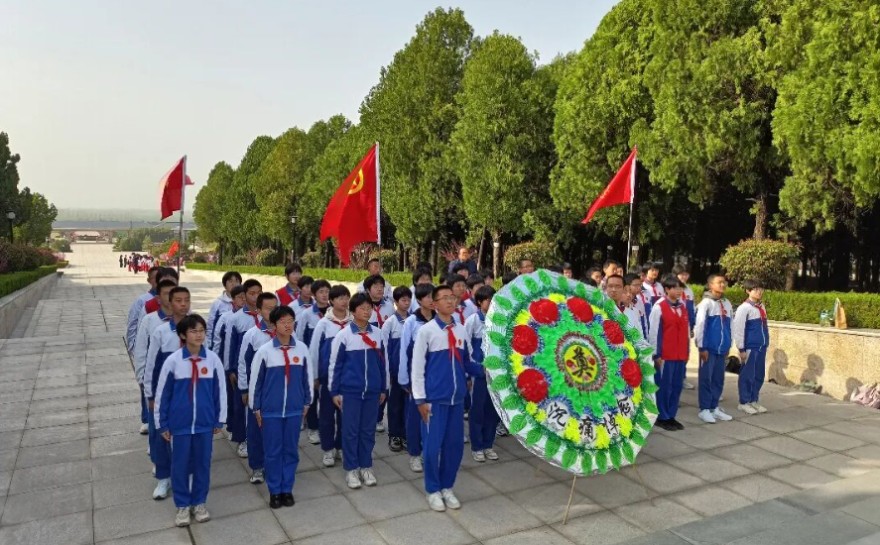 泰安佛山小学图片